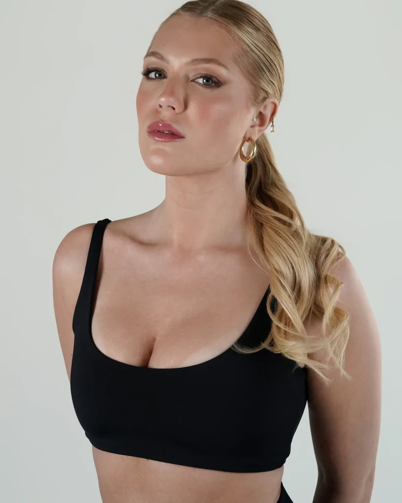 THE LINE TOP