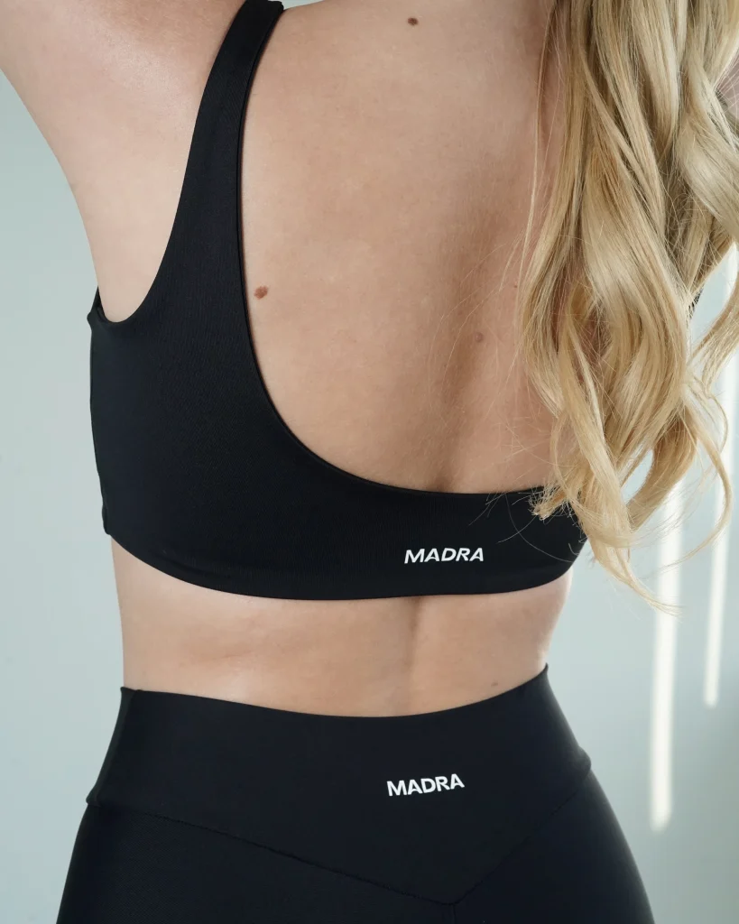 THE LINE TOP